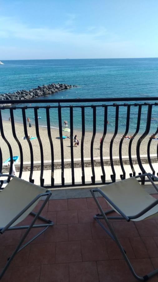 Beachfront Giardini-Naxos Extérieur photo